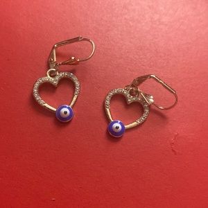 Eye earrings